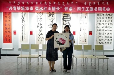 懷柔區(qū)文聯(lián)與四子王旗文聯(lián)開展文藝交流活動